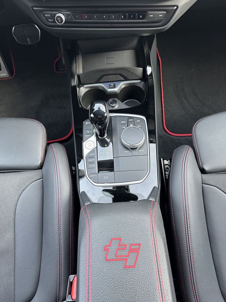 Fahrzeugabbildung BMW 128ti 5-Türer Sport-Aut. NAV+LED+ACC+KAMERA+18ZO