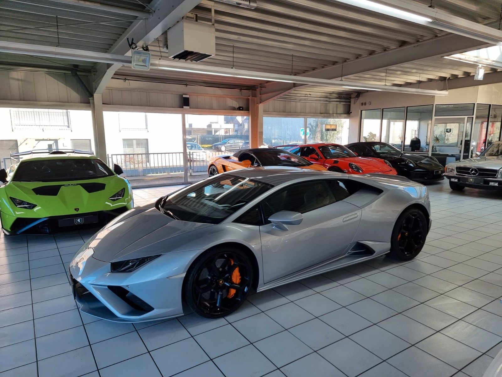 Fahrzeugabbildung Lamborghini Huracán EVO/SH lückenlos + Einmalig schön