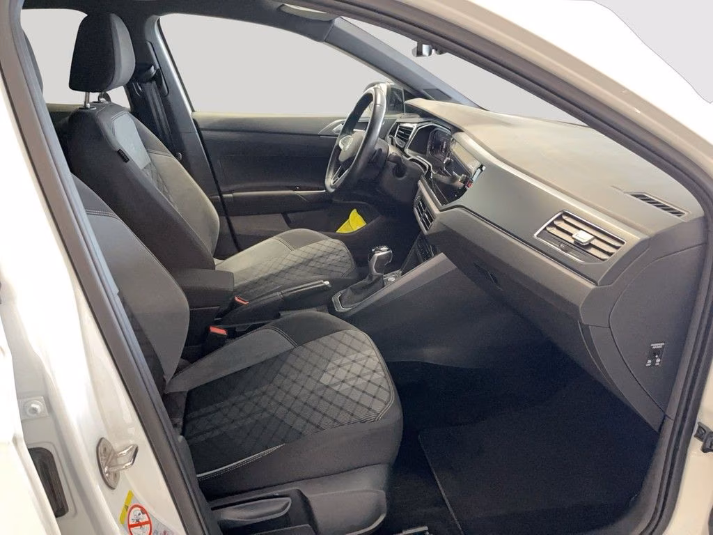 Volkswagen Taigo 1.5 TSI DSG R-Line AHK Navi LED ACC RFK