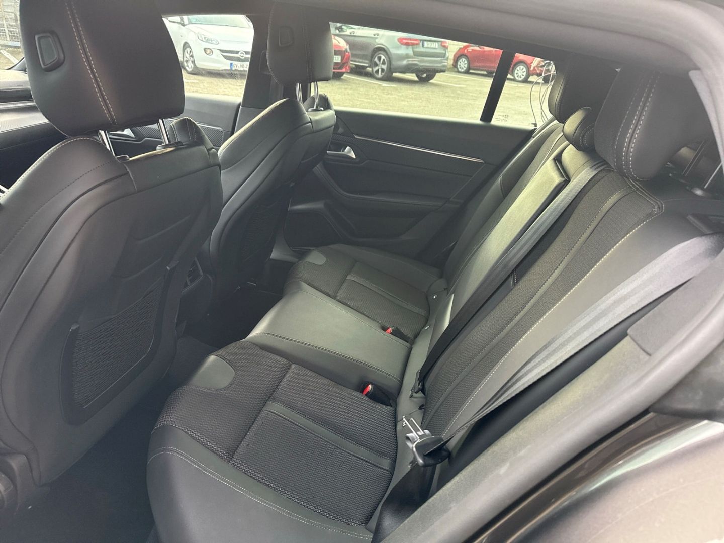 Fahrzeugabbildung Peugeot 508 SW GT Sportpaket Navi LED ACC El. Heckklappe