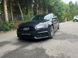 Audi S6 4.0 TFSI quattro S tronic Avant - - blaue Audi S6