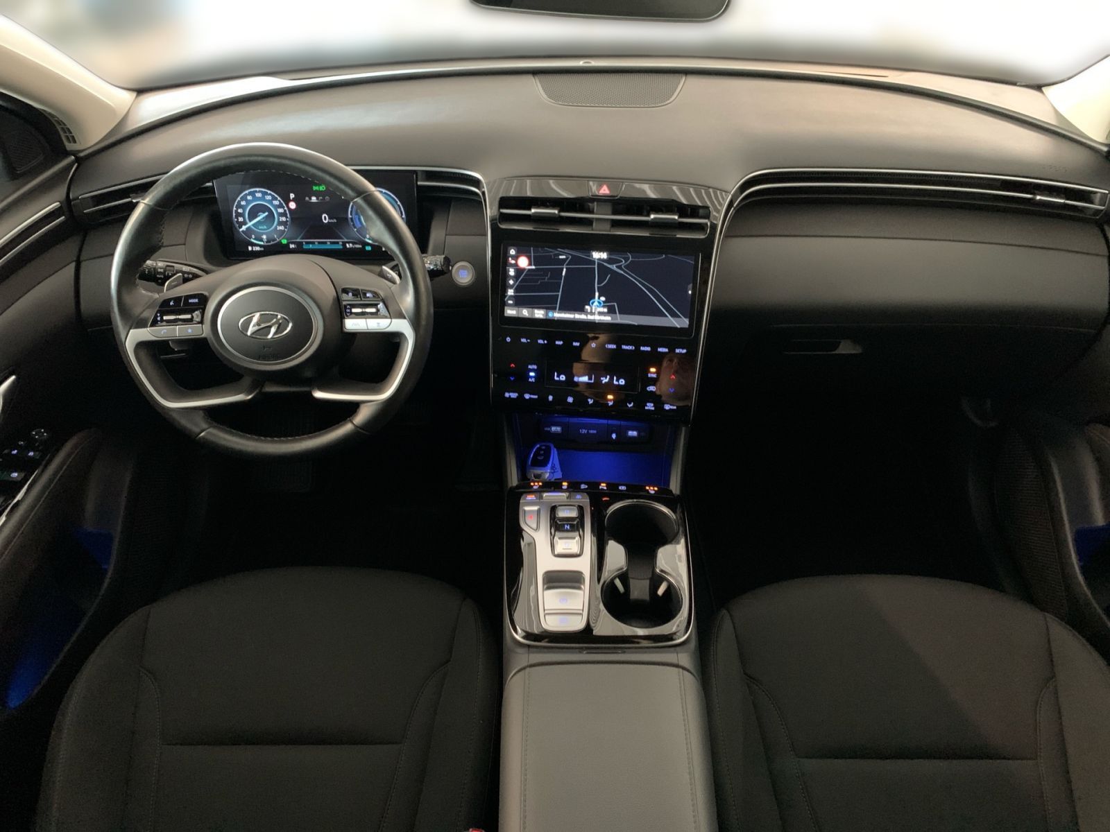 Fahrzeugabbildung Hyundai TUCSON 1.6 T-GDI Trend Plug-In Hybrid 4WD LED