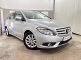 Mercedes-Benz B 180 AUTOMATIK NAVI EINPARKHILFE TEMPO TÜV NEU - Mercedes-Benz B 180 Gebrauchtwagen in Hagen