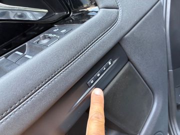 Land-Rover Range Rover Evoque - 10