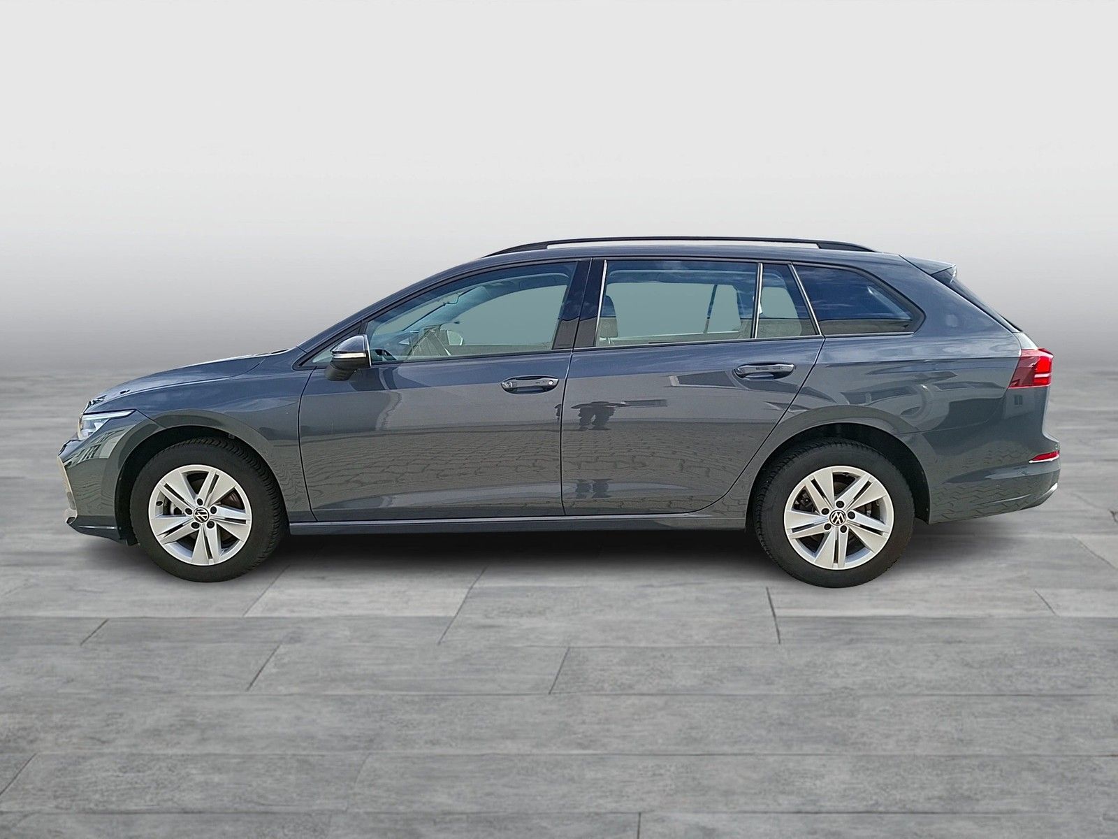 Fahrzeugabbildung Volkswagen Golf VIII Variant TSI Life LEDplus Navi AID ACC