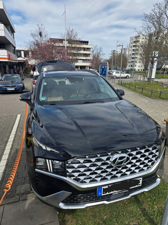 Image of Hyundai SANTA FE