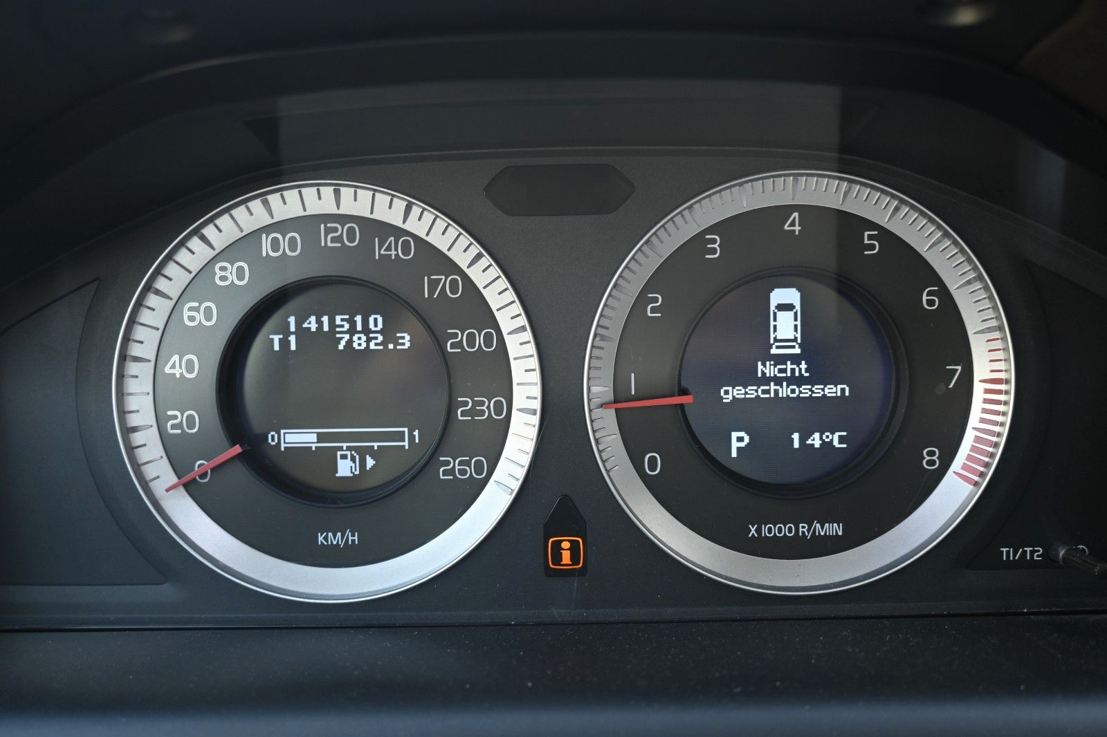 Fahrzeugabbildung Volvo XC60 3.2L 6-Zylinder