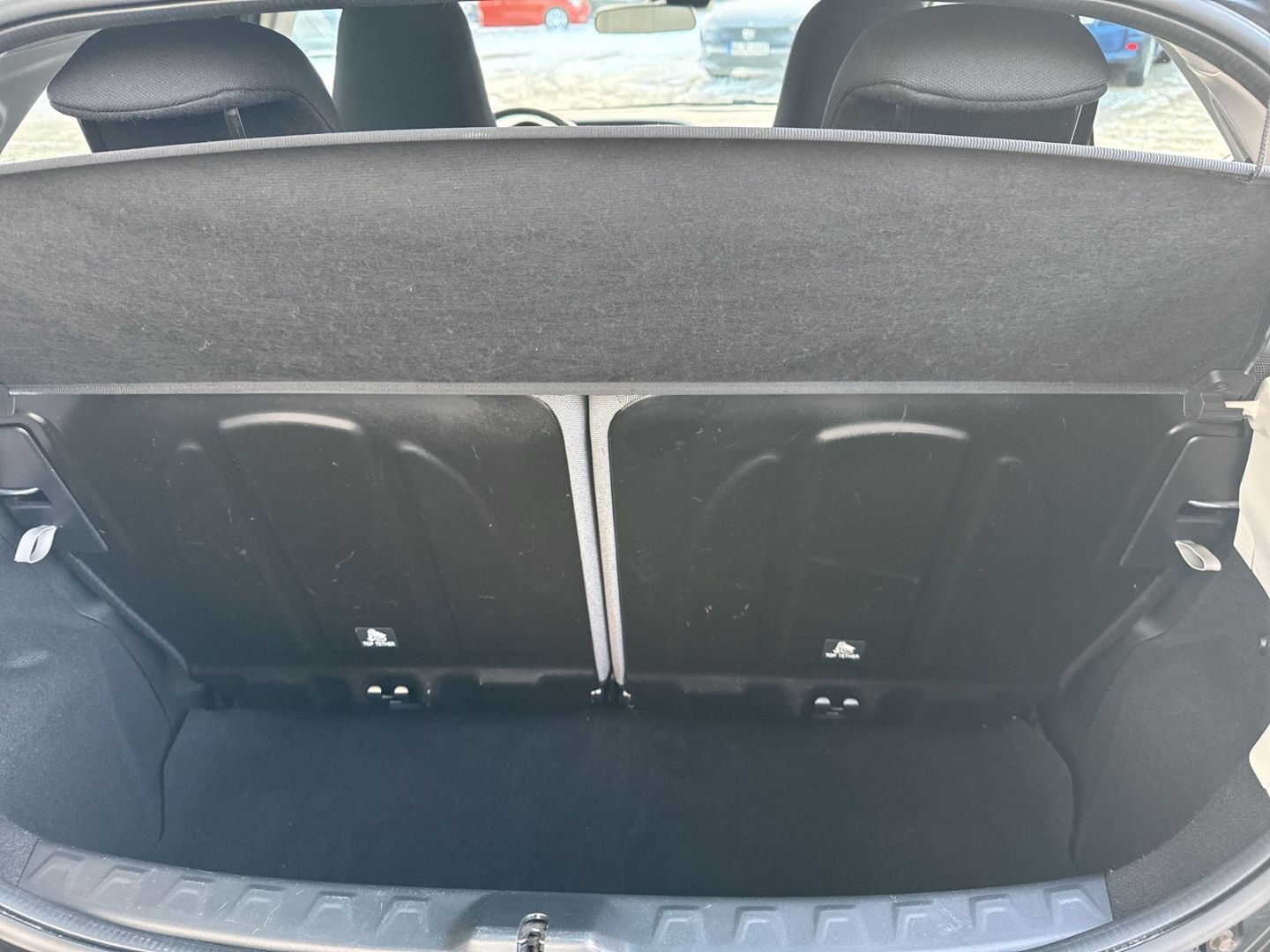 Fahrzeugabbildung Toyota Aygo X-Play Team D Apple CarPlay Android Auto Al