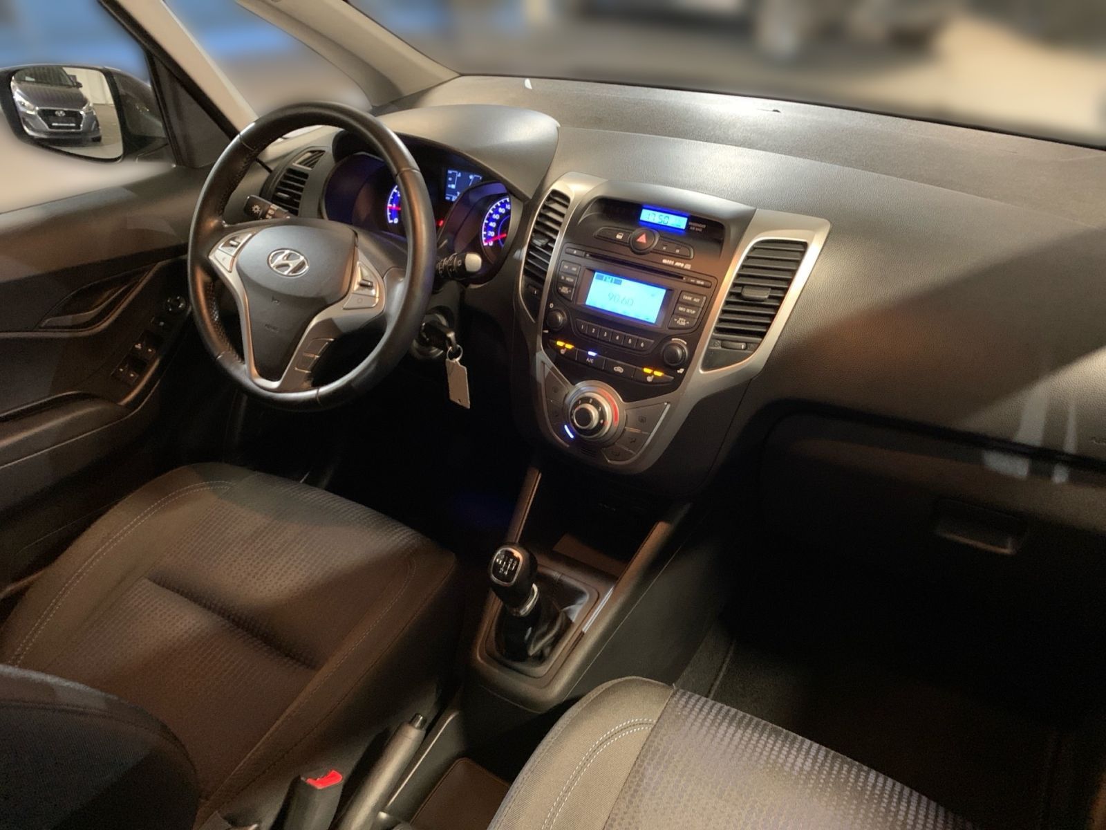 Fahrzeugabbildung Hyundai ix20 1.4 FIFA World Cup Edition PDC SHZ