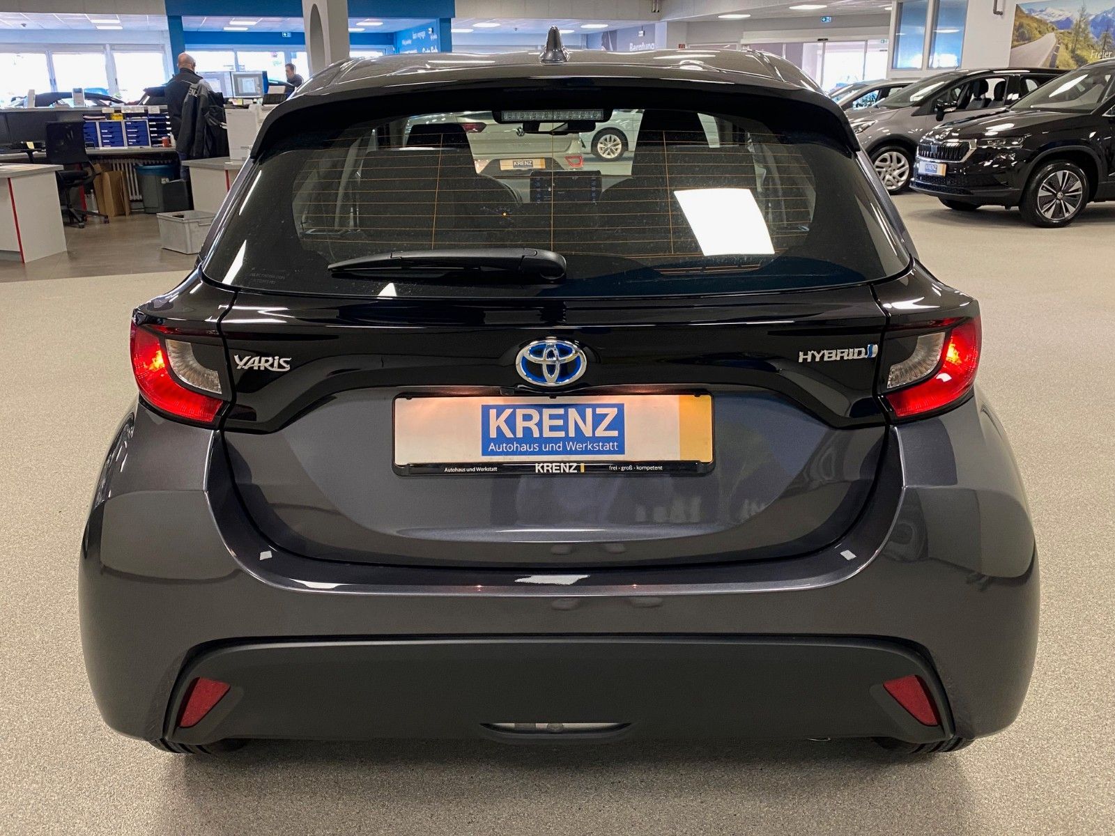 Fahrzeugabbildung Toyota Yaris 1.5 VVT-i Hybrid CVT Comfort+ABNEHMB. AHK