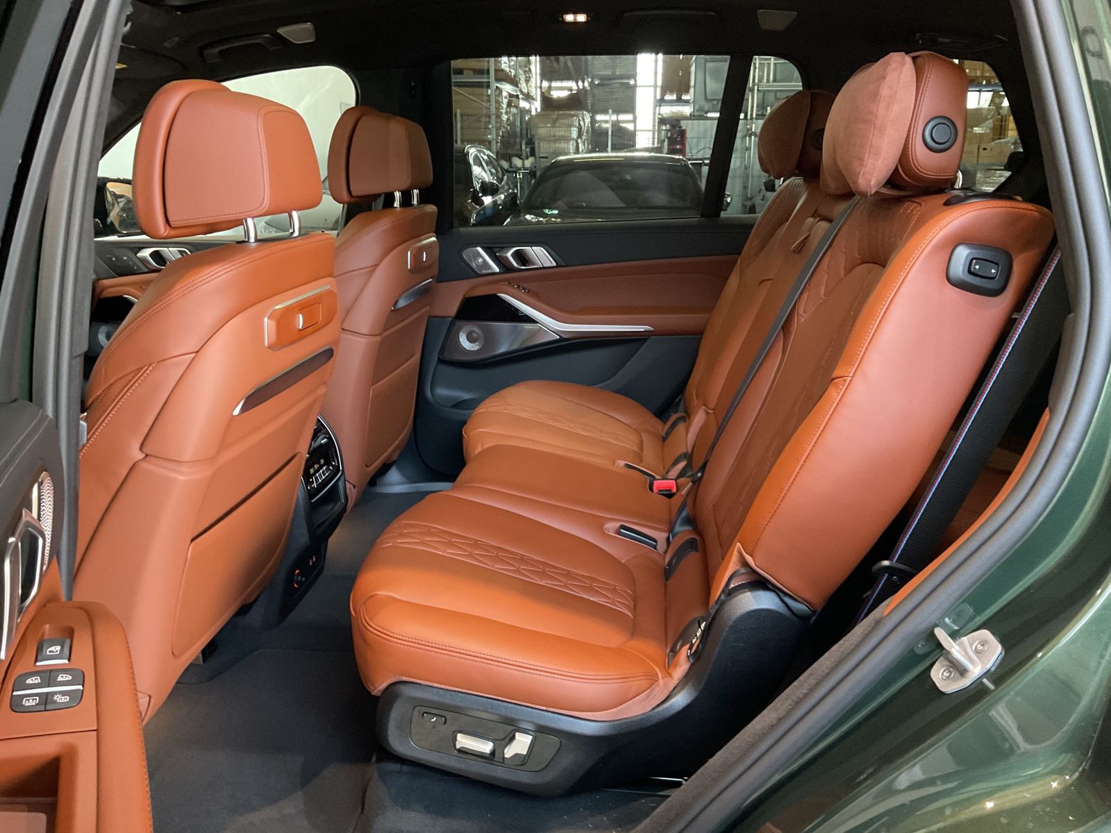 Fahrzeugabbildung BMW X7 M60i Sonderlackierung | Sitzbelüftg | Bower &