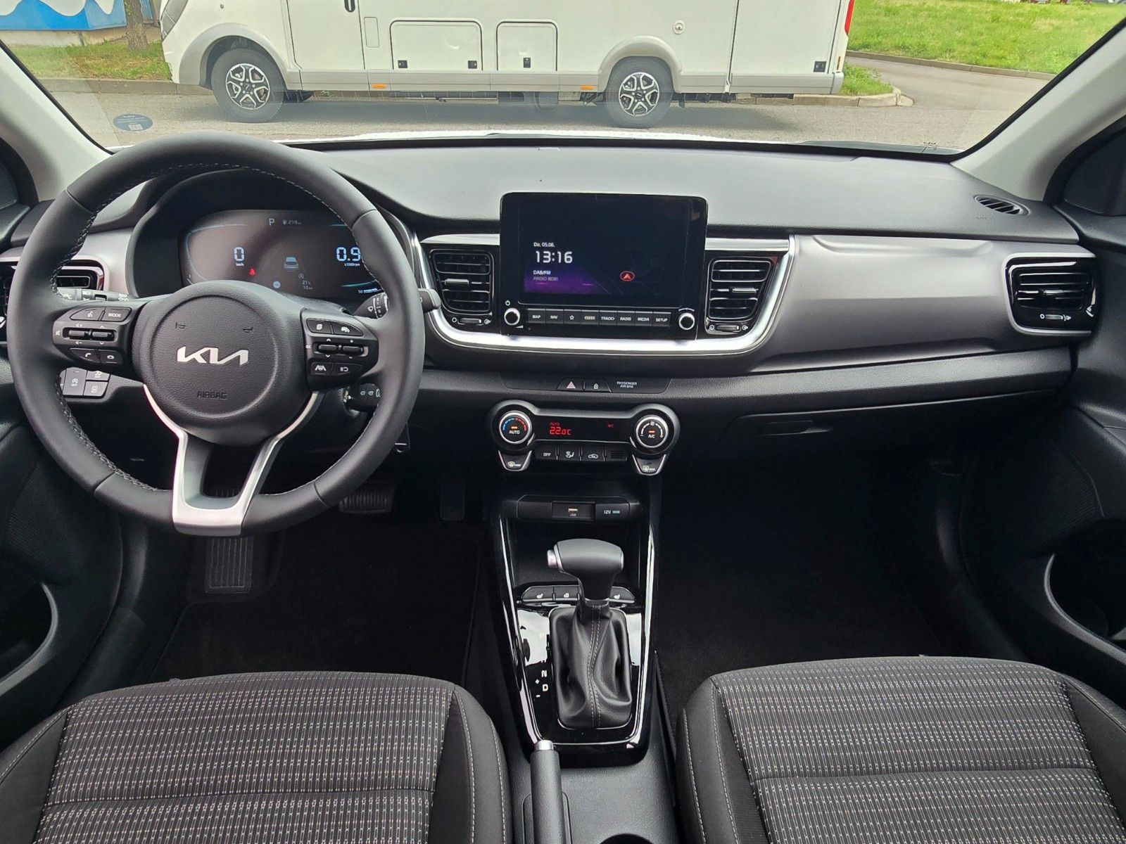 Fahrzeugabbildung Kia Stonic 1.0T 100 DCT Vision STD