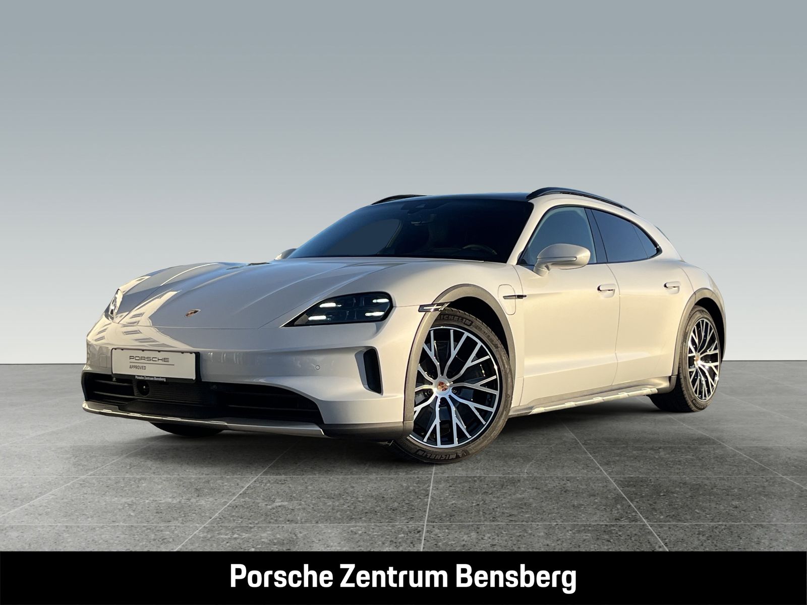 Porsche Taycan 4S Cross Turismo