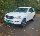 Mercedes-Benz ML 350 4MATIC - - Mercedes-Benz ML 350 aus 2006
