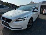 Volvo V40 T2 Momentum LED,Kamera,PDC,Navi,Sitzh,Tempom - Volvo V40: Momentum