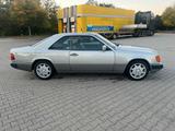 Mercedes-Benz Mercedes W124 230 ce - Mercedes-Benz 230: Ce W124