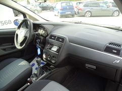 Fahrzeugabbildung Fiat Grande Punto 1.4 8V Dynamic TÜV-NEU / ZAHNRIEMEN