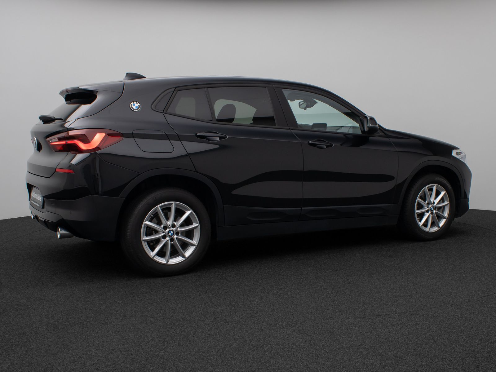 Fahrzeugabbildung BMW X2 sD20d Panorama NaviPlus HUD DAB HiFi Alarm