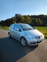 Mercedes-Benz A 160 AVANTGARDE BlueEFFICIENCY AVANTGARDE - Mercedes-Benz A 160 in Duisburg