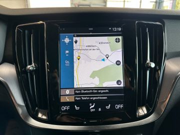 Volvo V60 *TÜV 328*KEYLESS*ACC*NAV*2-ZONEN*VirtualCo*