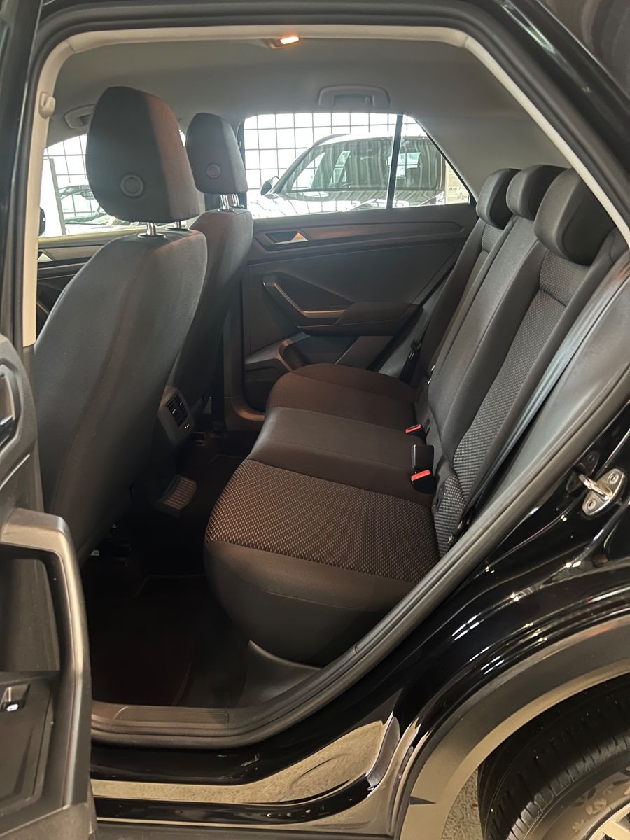 Fahrzeugabbildung Volkswagen T-Roc TDI *NAVI* CAR-PLAY *