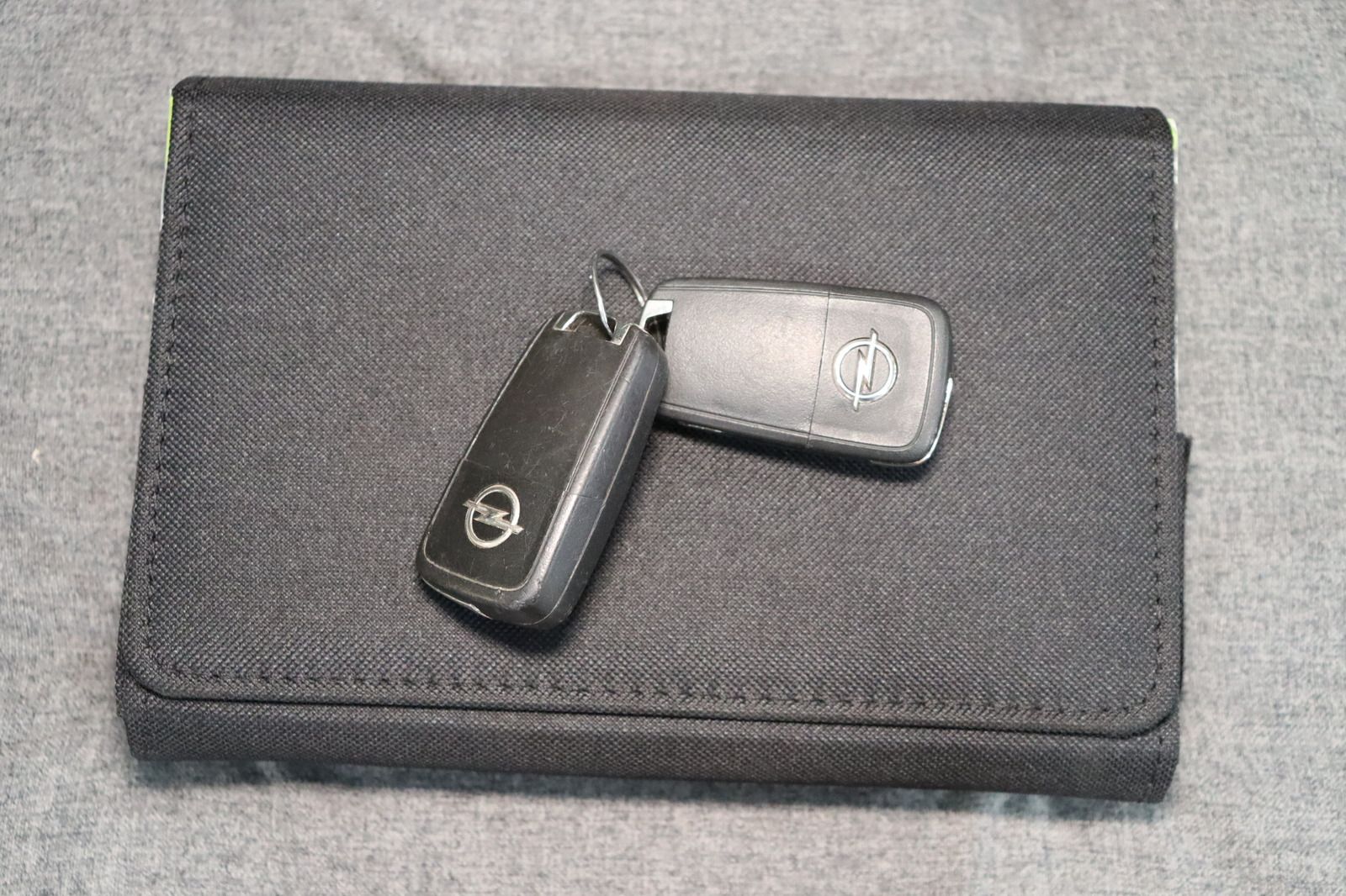 Fahrzeugabbildung Opel Corsa E * Sitzhzg. * Klima * PDC * HU/AU neu