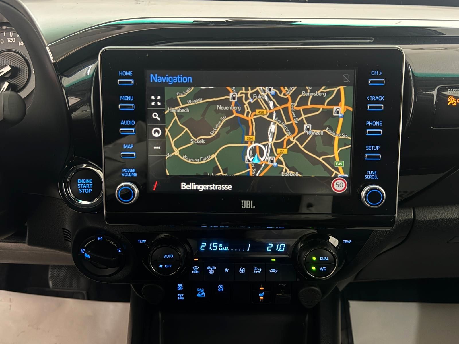 Fahrzeugabbildung Toyota Hilux 2.8 Executive,Leder,Navi, HardTop,LED,Kam.