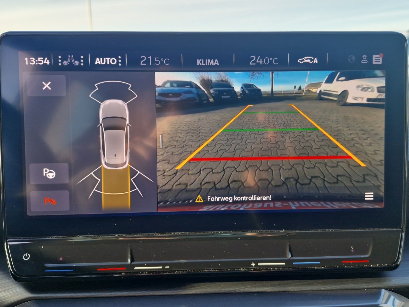 Fahrzeugabbildung CUPRA Leon VZ 2,0 TSI DSG ACC KAMERA NAVI LED