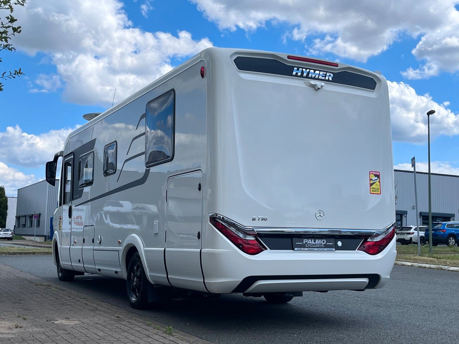 Fahrzeugabbildung HYMER / ERIBA / HYMERCAR HYMER B - KLASSE ML I 790 MASTERLINE