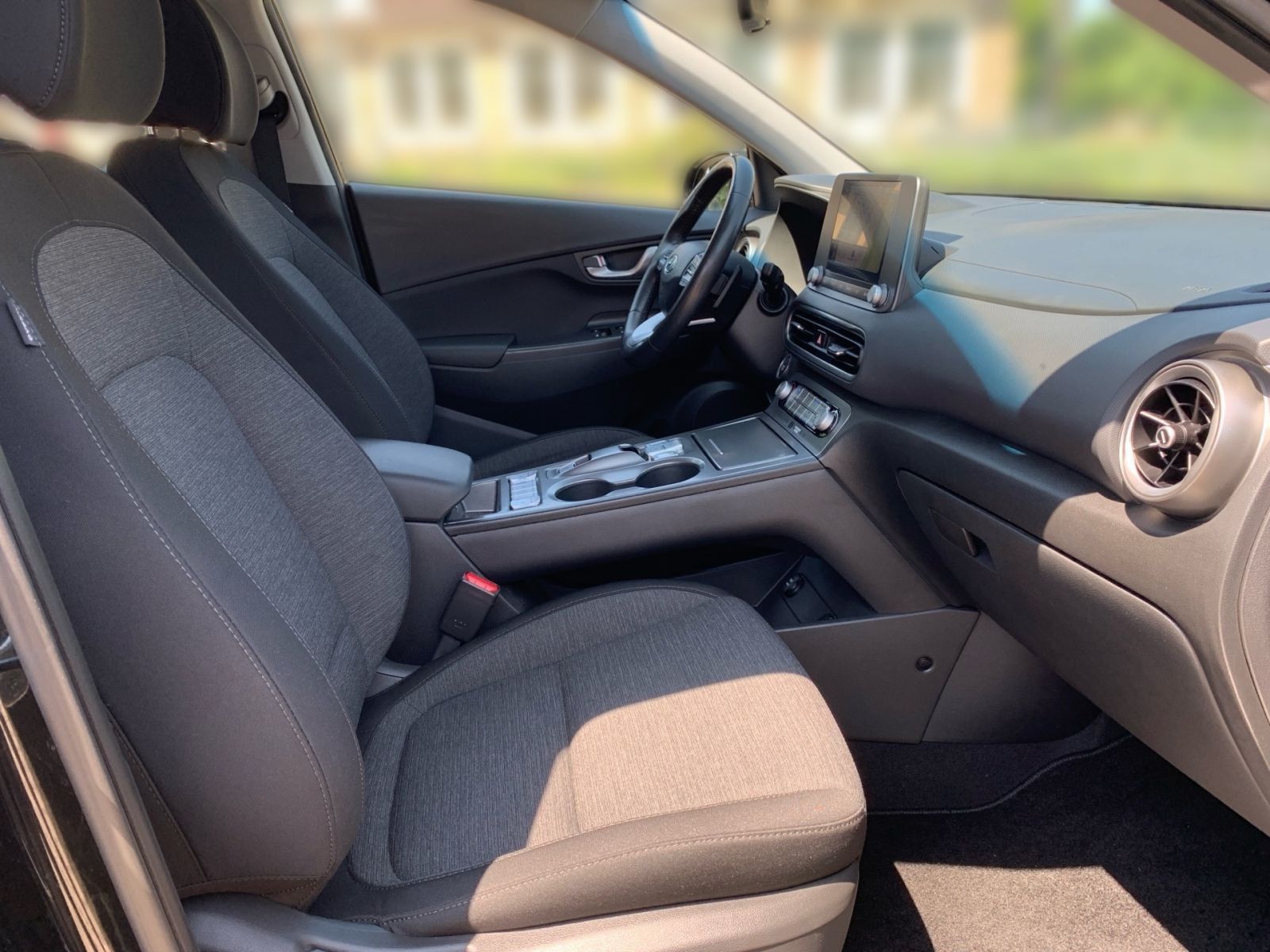 Fahrzeugabbildung Hyundai KONA Select Elektro 11kW OBC Kamera Sitzheizung