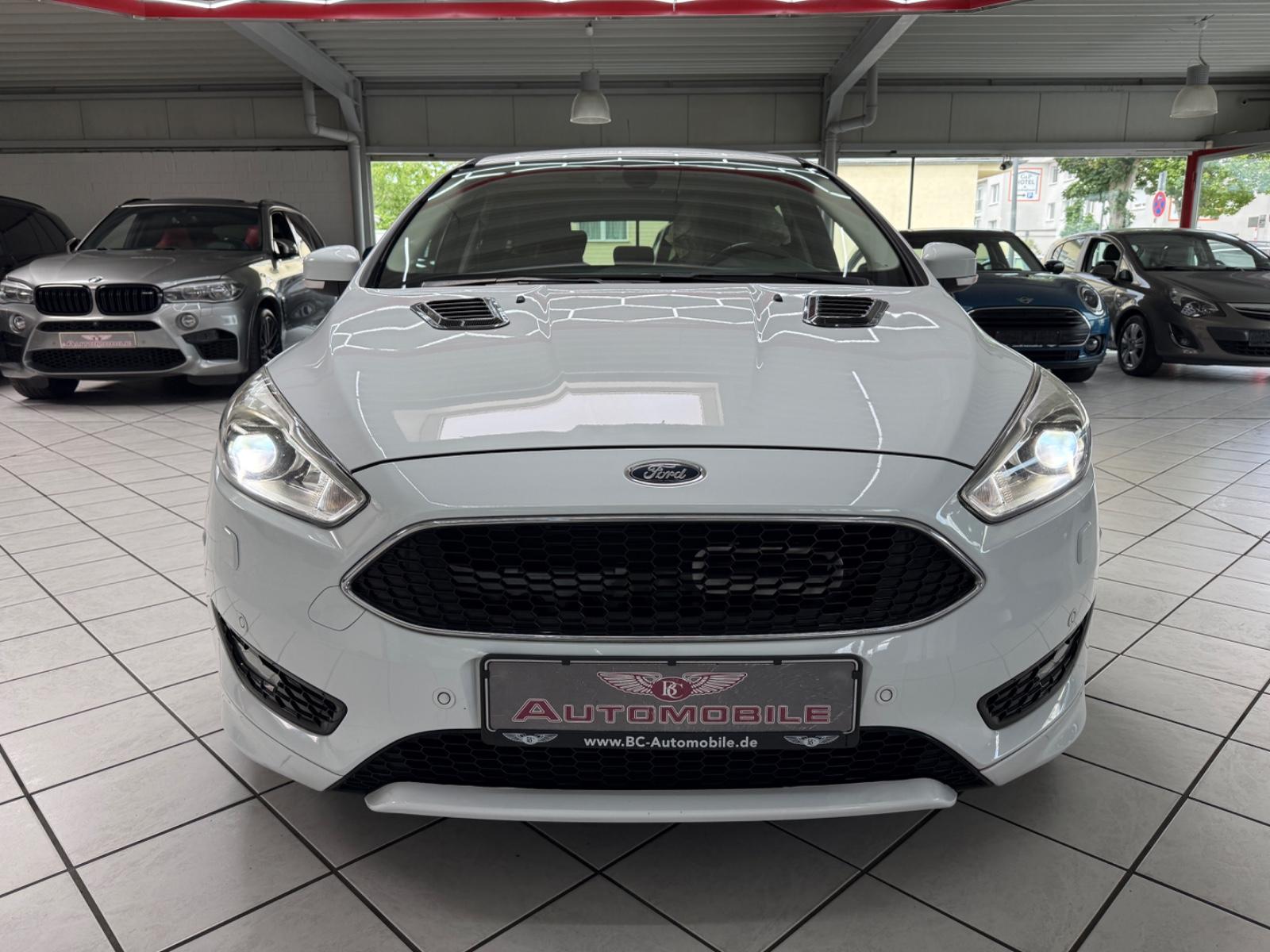 Ford Focus Turnier ST Titanium XENON KAMERA