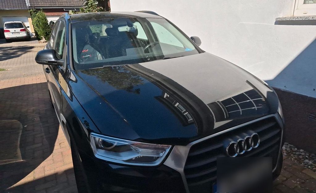 Image of Audi Q3