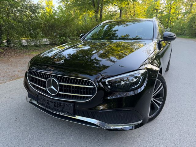 MERCEDES-BENZ E 220 T d 4Matic Automatik Top Zustand W213