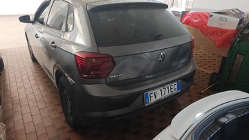 Volkswagen Polo - 2