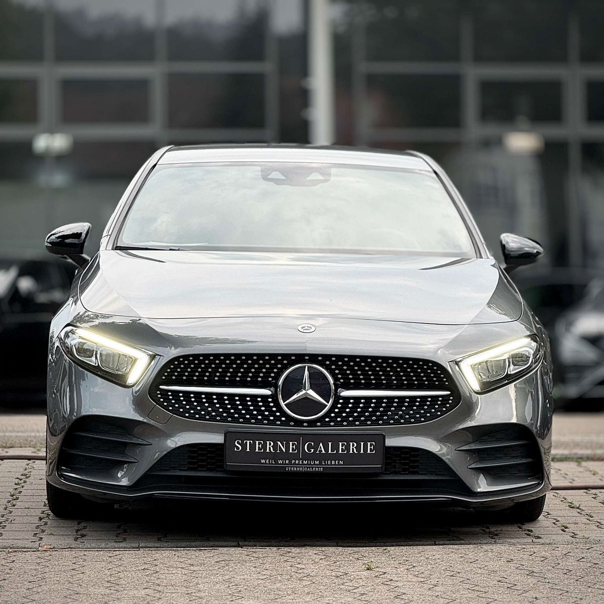 Mercedes-Benz A 250 AMG- LINE EXCLUSIVE TEMPO TOTW AMBIEN SITZ foto 3