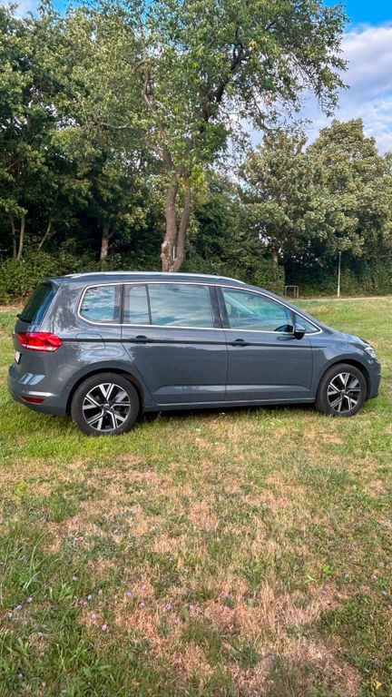 Image of Volkswagen Touran