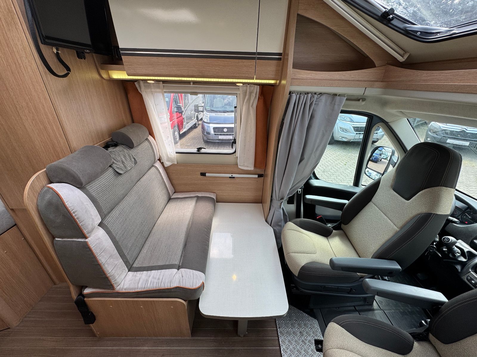 Fahrzeugabbildung Glücksmobil T 58 FIAT DUCATO 1.HAND VOLL SCHECKHEFT SAT TV