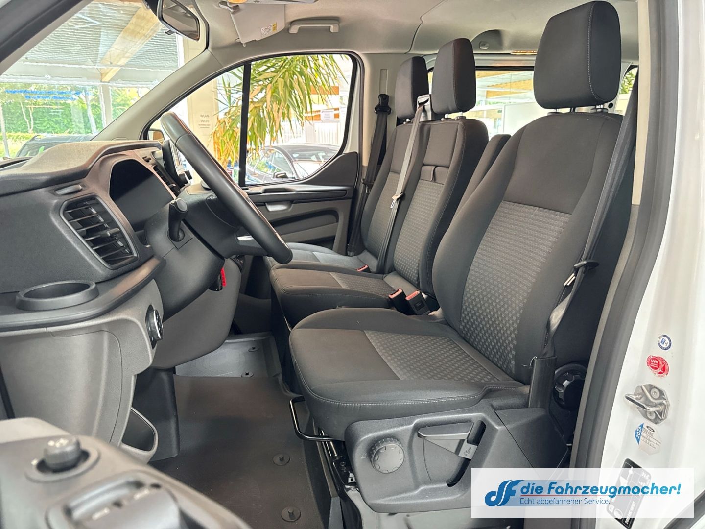 Fahrzeugabbildung Ford Transit Custom 320 L2 Trend 2.0 TDCi EU6d Dyn. K