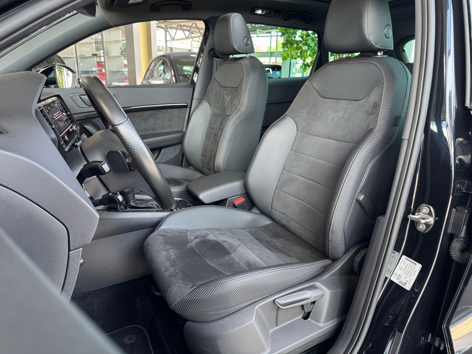 Fahrzeugabbildung CUPRA Ateca 2.0 TSI 4DriveLED NAVI AHK PANO