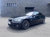 BMW 330i COUPÈ / M PAKET / AUTOMATIK / SCHALTWIPPEN  - BMW 330 aus 2009: 330i