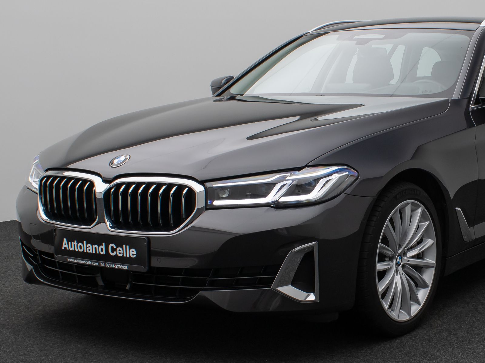 Fahrzeugabbildung BMW 530d xD Luxury Line Kamera HUD DAB H/K Laser AHK