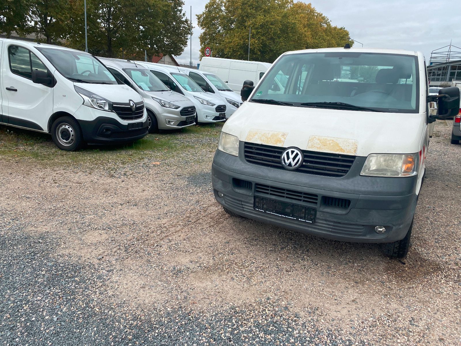 Fahrzeugabbildung Volkswagen T5 Transporter PritscheDOKA,ATM,AHK,SHg