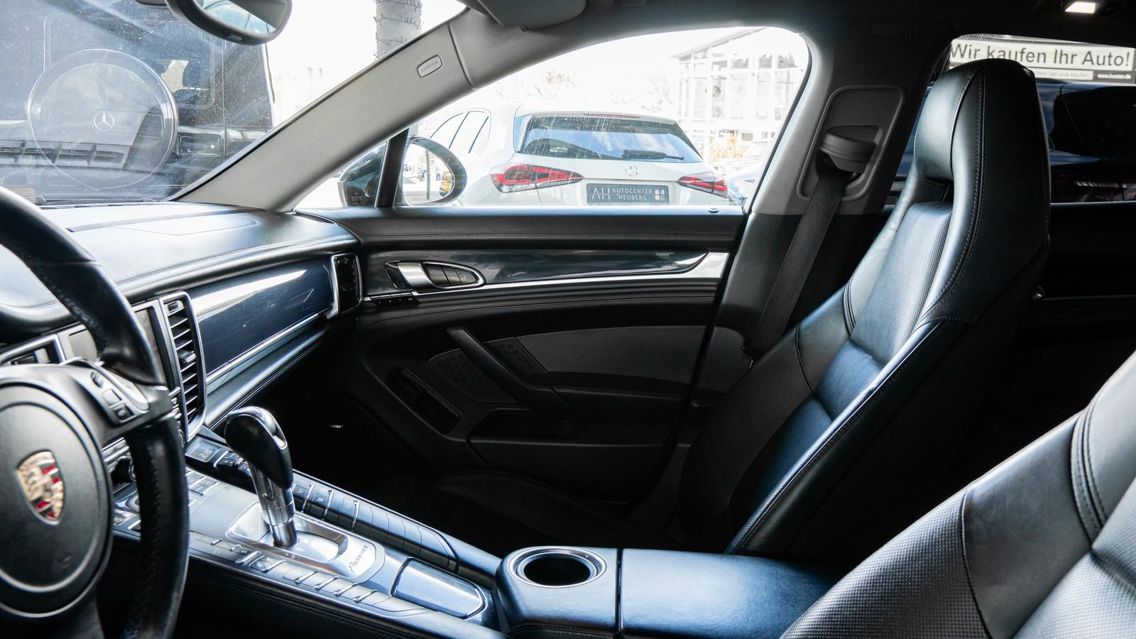 Porsche Panamera 3.0 V6 Diesel 300CH | Toit Ouvrant | Suspensions Pneumatiques | Caméra | Bose | Soft Close