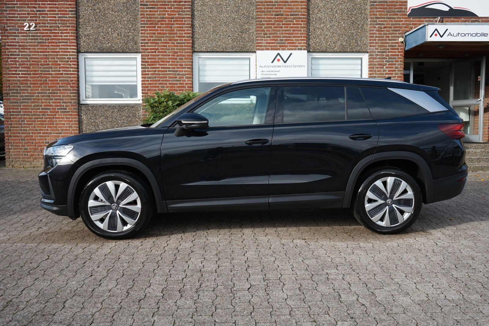 Fahrzeugabbildung SKODA Kodiaq 1.5 TSI Selection 7 Sitzer*Kam*Acc*Pano