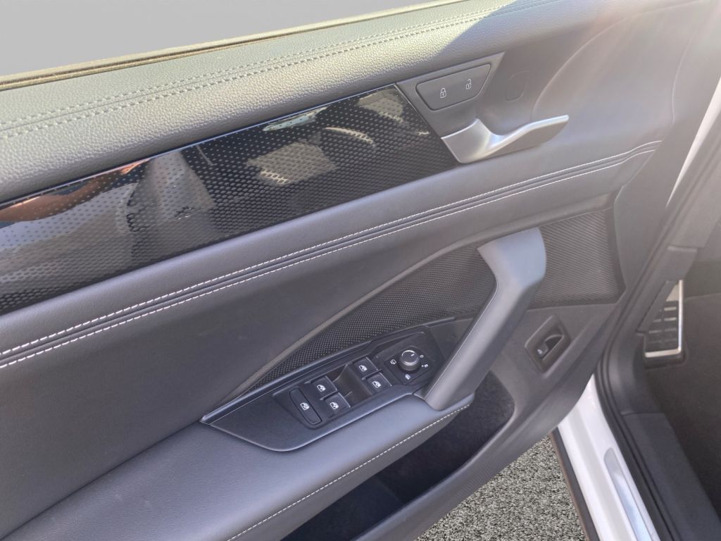 Fahrzeugabbildung Volkswagen Tiguan 1.5 eTSI DSG Life AHZV