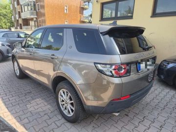 Land-Rover Discovery Sport - 5