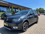 Dacia Sandero II Stepway Celebration TCE 100 ECO-G Nav - Dacia Sandero in Freiburg