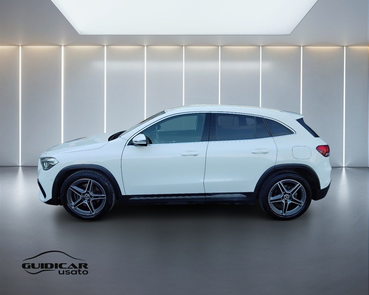 Mercedes-Benz GLA-H247 2020 - GLA 180 d Premium  imagem 3