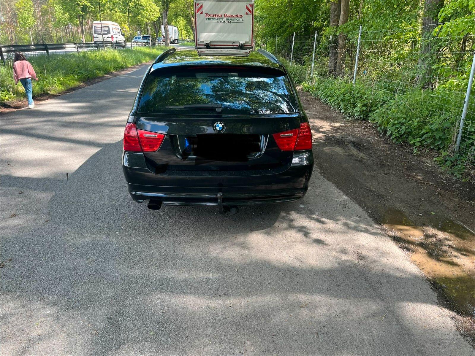 BMW 318 2012 — photo 5