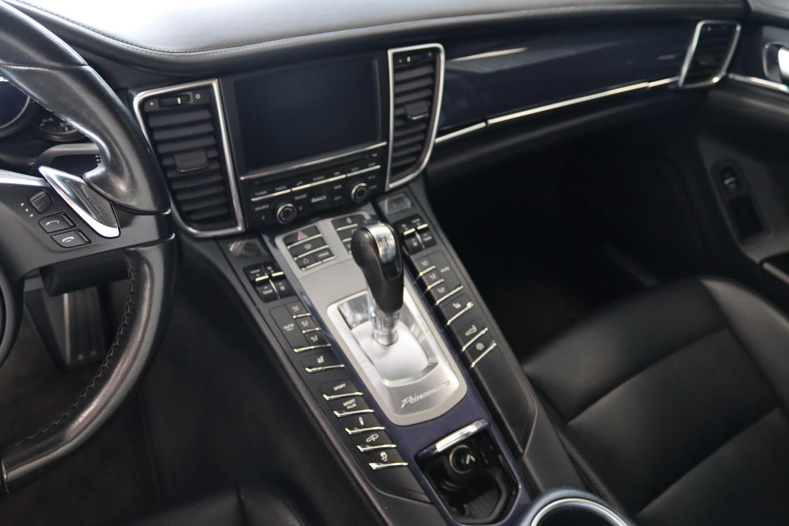 Porsche Panamera S 4.8 V8 | 400 ch | BVA | Toit ouvrant | Cuir | Suspension pneumatique | Caméra | GPS